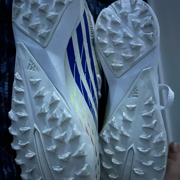 Adidas mens Predator soccer cleats size 7.5 - Picture 3 of 7